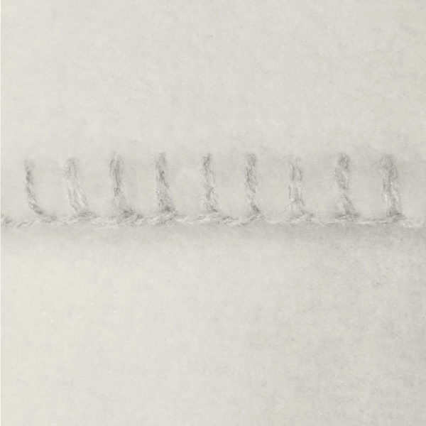 4051244462679-03-zoeppritz-weicher-soft-fleece-kissenbezug-40x40-dunkles-weiss.jpg