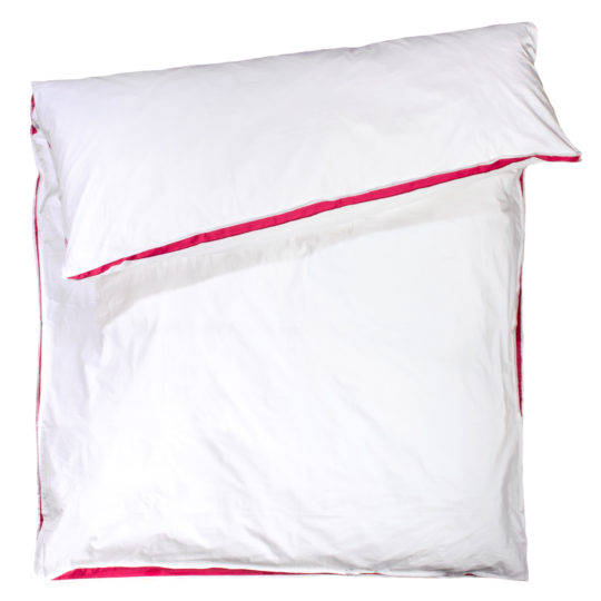 zoeppritz Absolute Bettbezug, Farbe weiss mit rot, Material Baumwolle Perkal in Groesse 160x210
