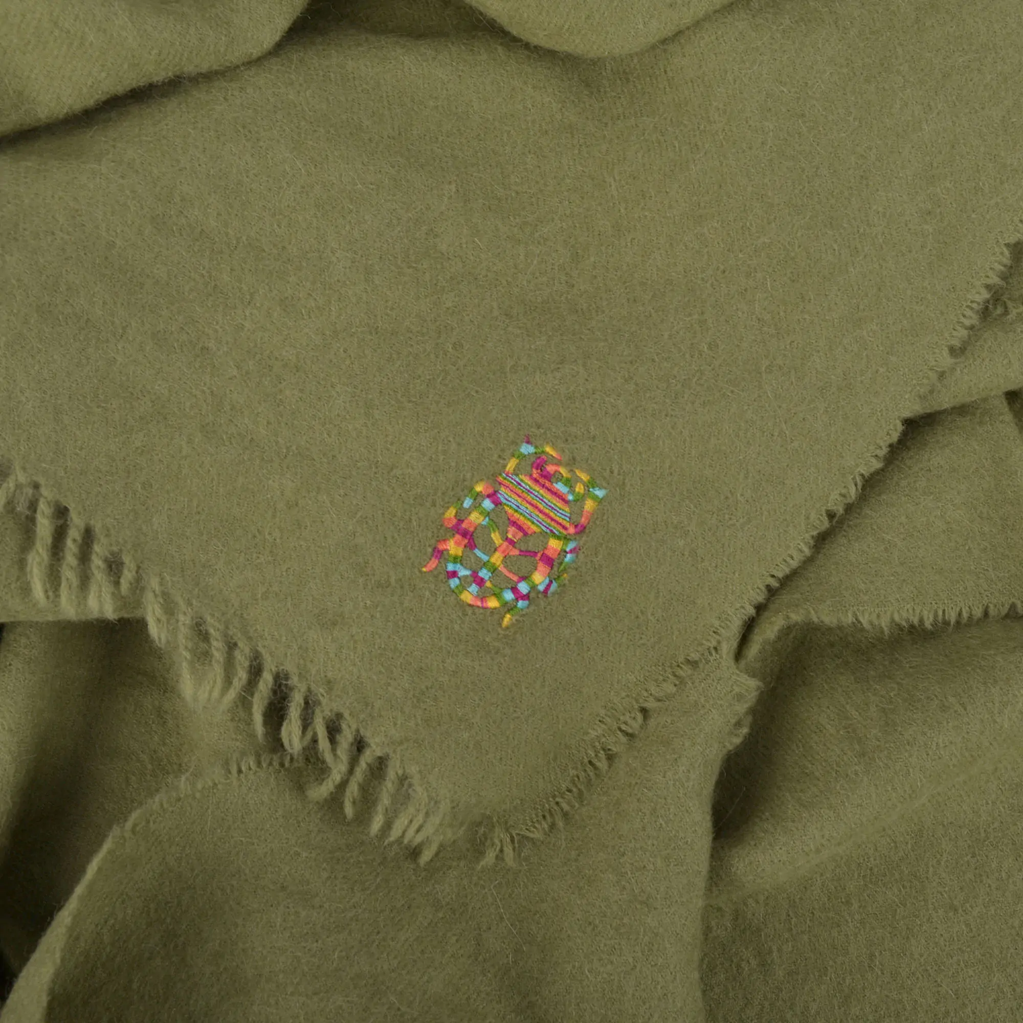 4051244543767-02-decke-alpaka-gruen-130x180-zoeppritz-madattitude-650 4051244543767-02-decke-alpaka-gruen-130x180-zoeppritz-madattitude-650