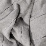 4005133019871-03-devine-zoeppritz-cashmere-strickdecke-200x220-hellgrau-grau-melliert