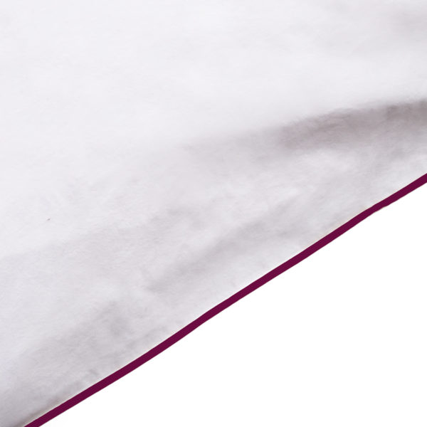 zoeppritz White Bettbezug, Farbe weiss mit weinrot, Material Baumwolle Perkal in Groesse 135x200